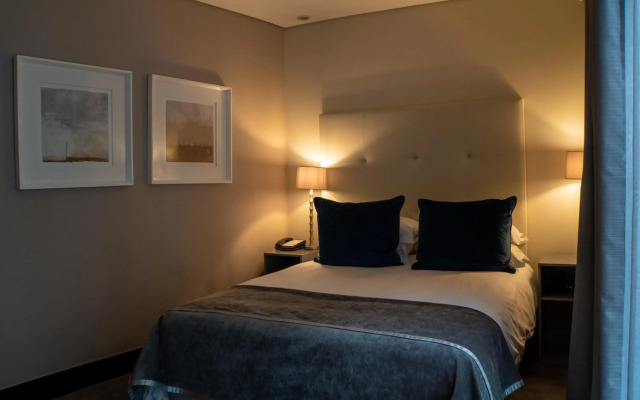 Raphael Penthouse Suites