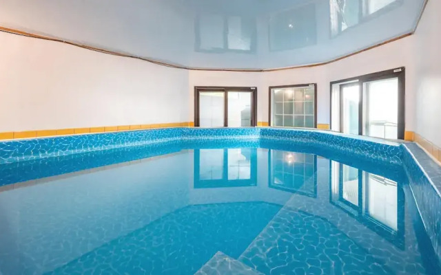 Gapyeong Dongban84 Glamping&pool Villa