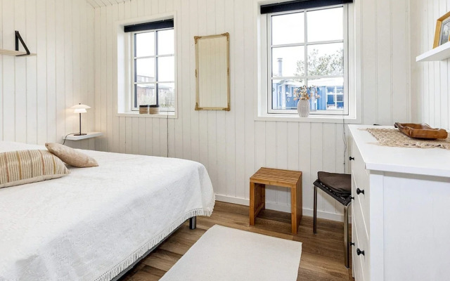 6 Person Holiday Home in Logstor
