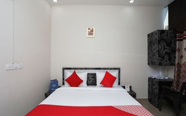 OYO 26612 Phoenix Inn