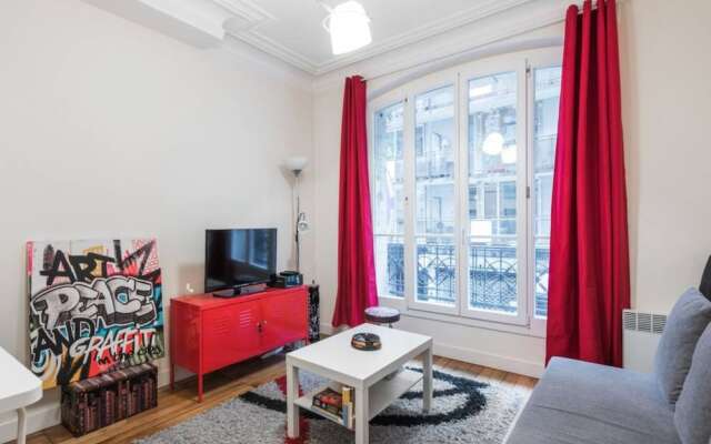 1 Bedroom Flat Near The Eiffel Tower