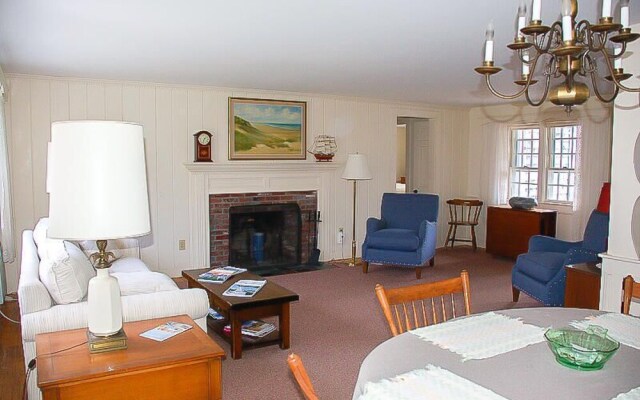 28 Capri Lane - Two Bedroom House