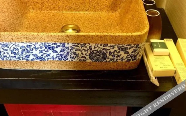 Floral Hotel·Suzhou Front Hall and Backyard Hotel (Pingjiang Road Store)