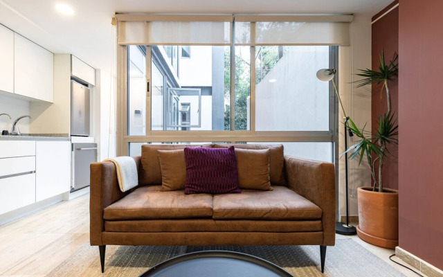 Casai Cute Studio on top Floor in Condesa