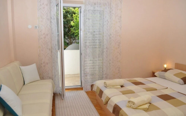 Ljuba - 130 Meter From sea - SA2