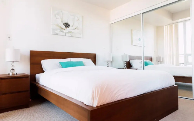Sarkar Suites - Maple Leaf Square
