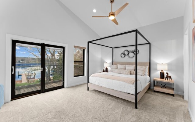 Blue Haven W/game Room, Hot Tub & Optional Boat Rental