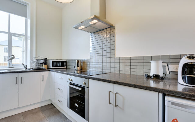 Portsea Place
