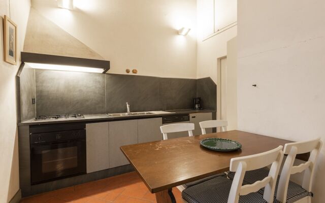 Porta Rossa Modern by Mmega