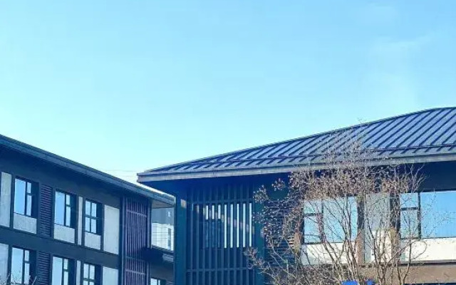Yangzhou Lotus Bay Hotel