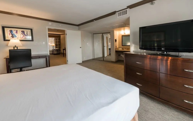 Radisson Suites Covina