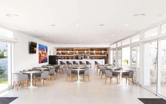 Apartamentos Menorcamar