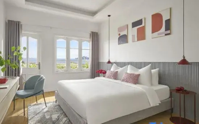 The Postcard Hotel