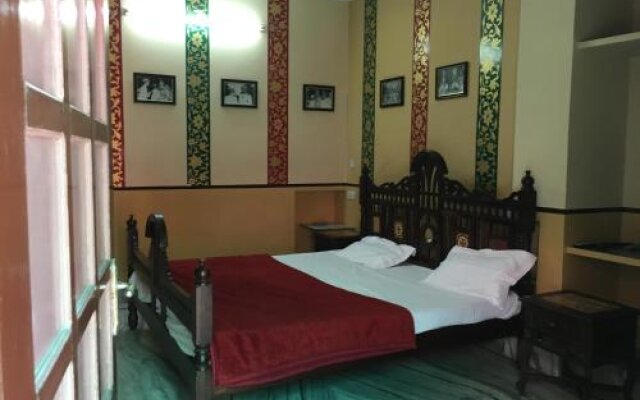 Chandra Niwas Guest House