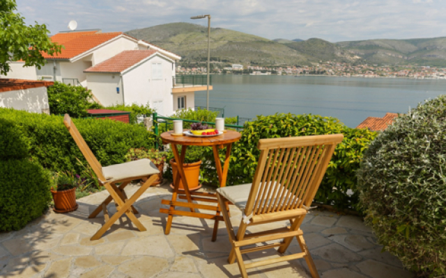 Holiday house Dupla - with pool Okrug Donji. Island Ciovo