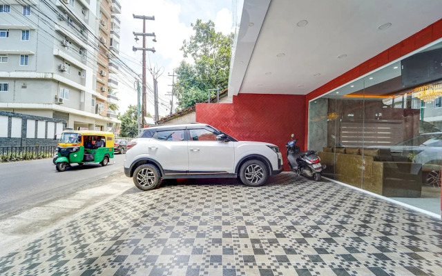 Fabhotel Q One Plaza