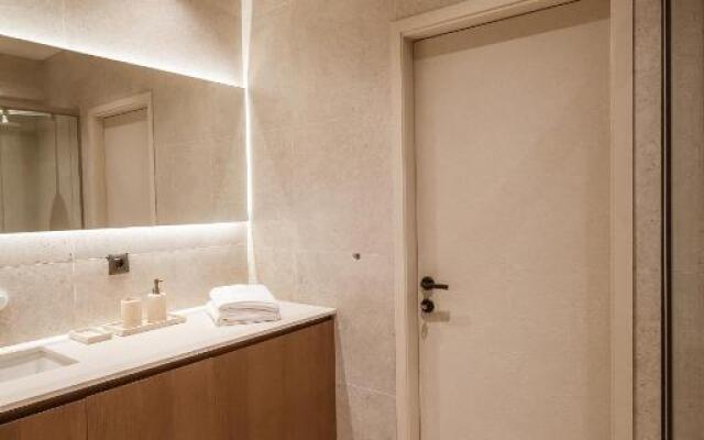 Sevasti Seaview Suite