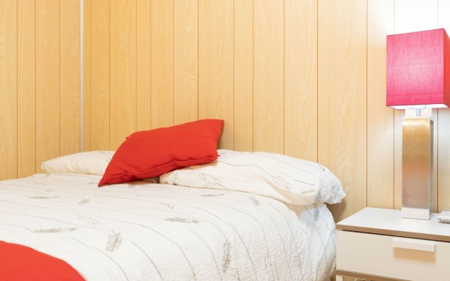 Tsutenkaku Fashion Villa Yx – Guest Rooms – Osaka
