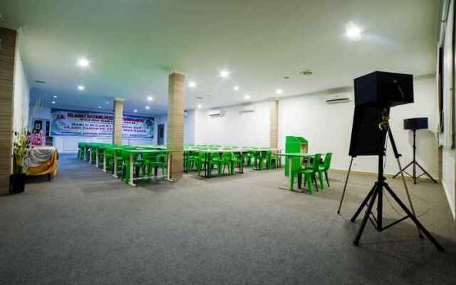Airy Greenland Ahmad Yani Batam