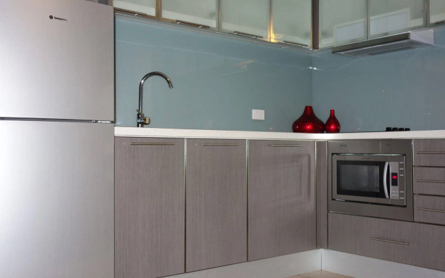 Glenelg Gateway Apartments