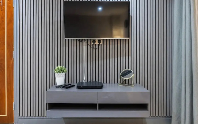 3 Bedroom Apartment by River Thames