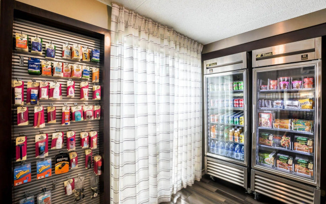 Quality Inn & Suites North Charleston - Ashley Phosphate