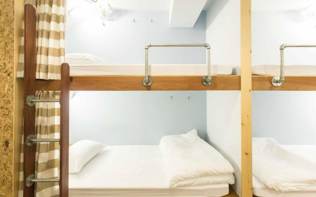 Barn and Bed Hostel