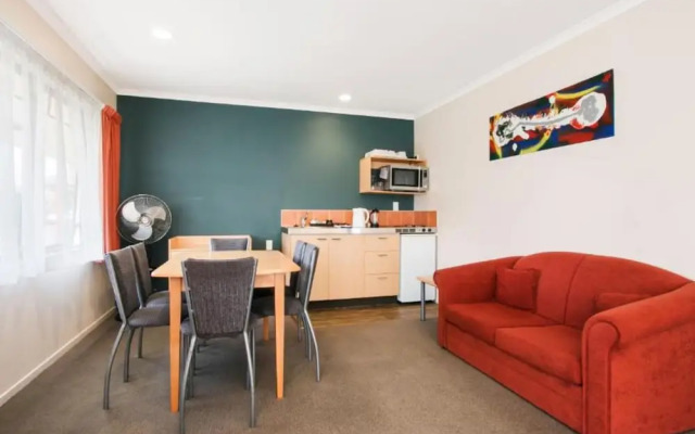 ASURE Kaimai View Motel