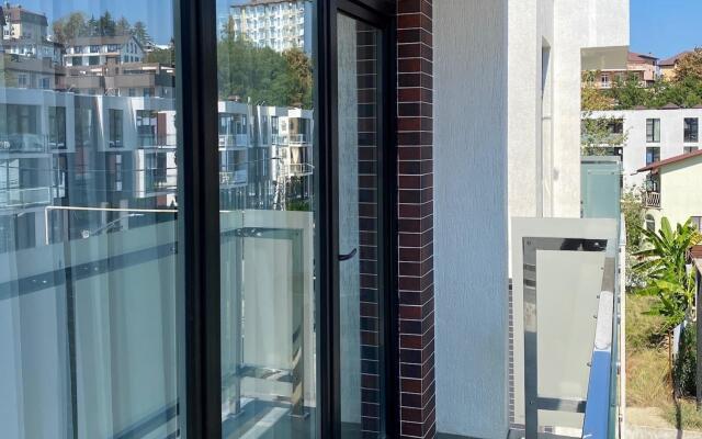 Alicekeys (Алискис) на улице Молодогвардейская 2/95