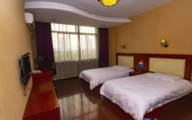 Xinyao Holiday Hotel