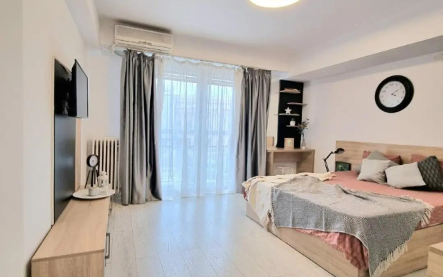 Studio Central Exer I