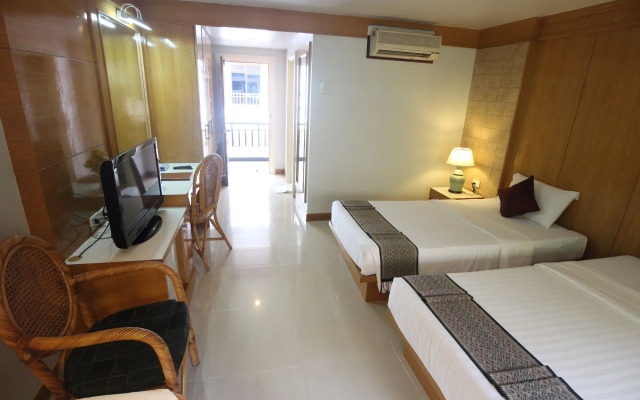 Phi Phi Banyan Villa