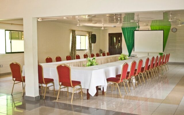 Modak Royal Hotel