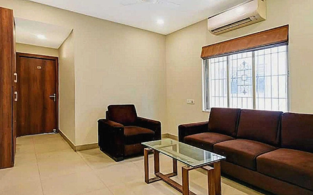 Collection O 80638 Roshans Inn