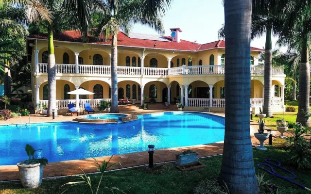 Golden Palm Hotel Boutique
