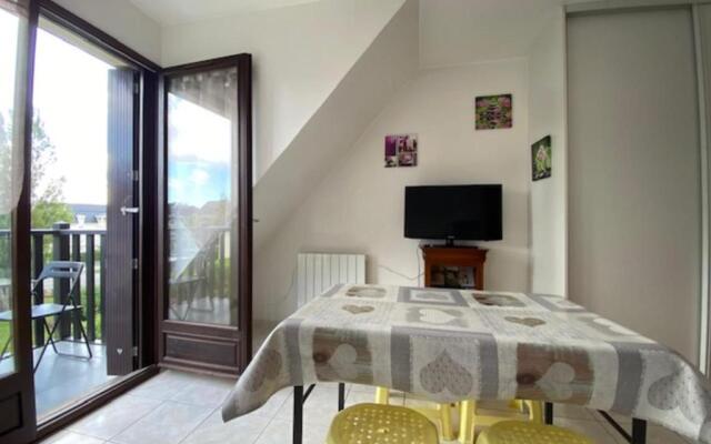 Cosy 36m With Balcony Near The Beach!