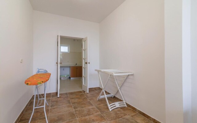 Amazing Home in Sukosan With 2 Bedrooms and Wifi