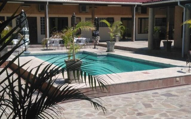 Palmeiras Guest House Matola