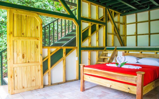 Finca Bellavista Treehouse Community