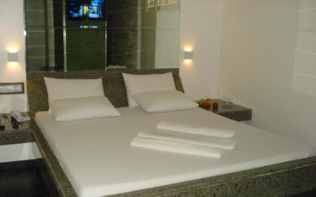 Hotel Colonial (Adult Only)