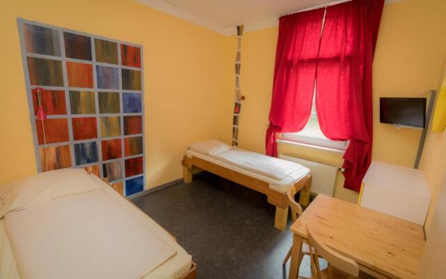 Hostel Alex 30