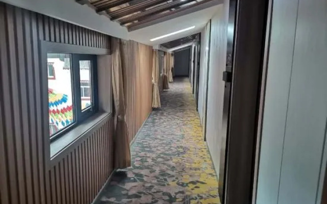 Light Residence JiuZhaigou Hotel