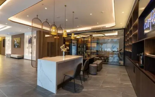 Homeinn Plus Hotel (Chaozhou  People's Square)