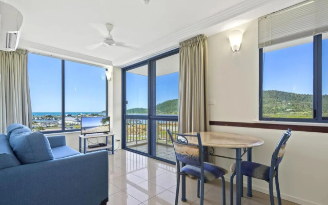 ☆Airliedise☆NO hills☆5min walk 2 Port of Airlie/Ferry terminal☆WiFi☆Netflix