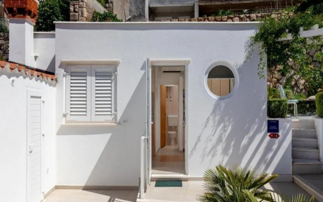 Sunny Palace Apartments