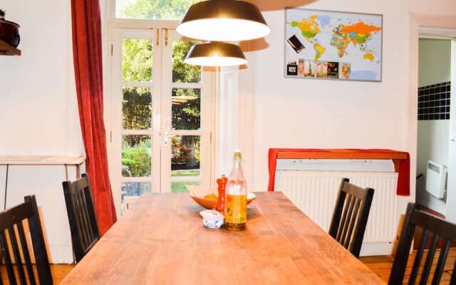 Bright Flat in Edinburgh With Private Garden