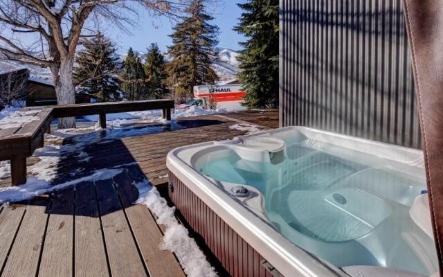 Fairway Village 2570