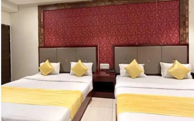 OYO 61228 Hotel Shrimad