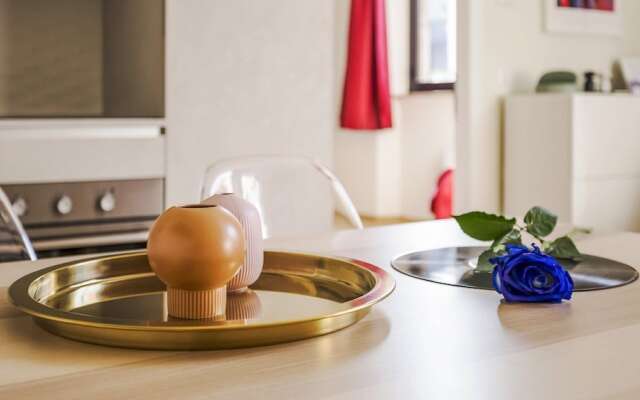 Mi-brgz1c1 Bergonzoli Place - Bilo B - Nina