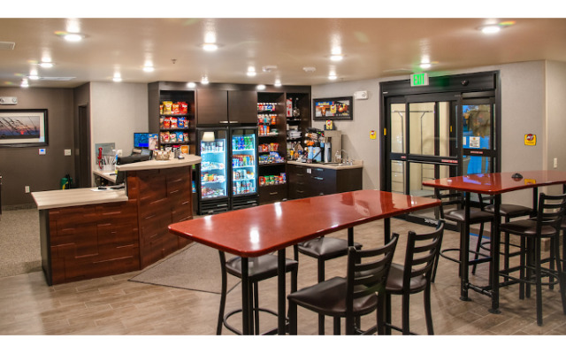 My Place Hotel - Hurricane Zion National Park, UT